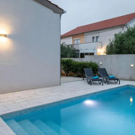Mare Mar With Pool Villa