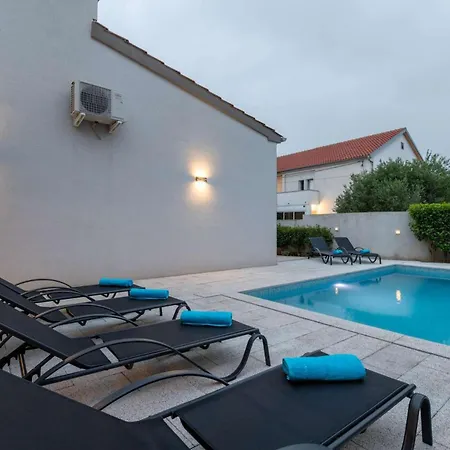 Mare Mar With Pool Villa